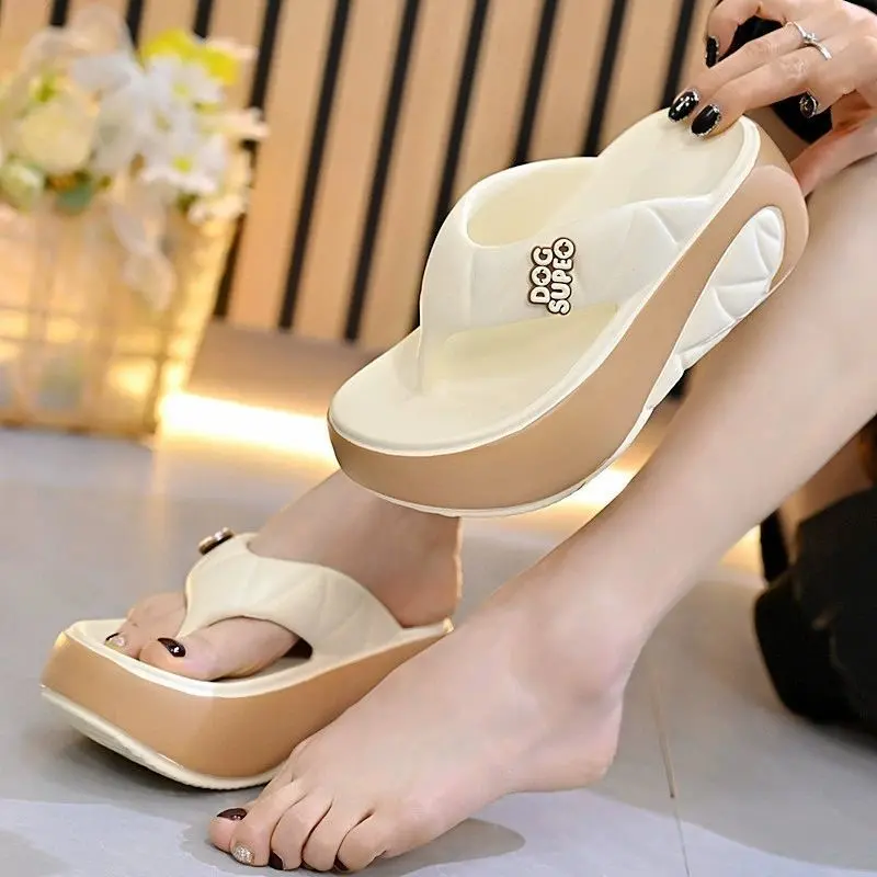 Trang Phục Mùa Hè, Dép Xỏ Ngón Đế Dày, Thiết Kế Cá Vược, Phong Cách Đi Biển, Thời Trang, Đế Mềm, Chống Trượt, Thích Hợp Đi Biển, Hàng Mới Về Năm 2025, Dép Lê 2
