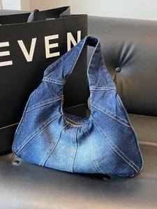 女性用デニムショルダーバッグ、日常使用のためのカジュアルな大容量クロスボディバッグ、トレンディで多目的な高品質の日常通勤バッグ、ガールファッションショッピングバッグ