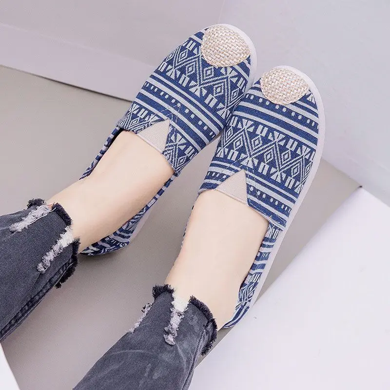 Giày Vải Nữ, Giày Lao Xưởng Ngư Dân Lười Biếng, Đế Mềm, Không Trơn Trượt, Giày Lười Thường Ngày, Phong Cách Bắc Kinh Cũ, Thích Hợp Cho Mùa Xuân Và Mùa Hè, Năm 2023 3