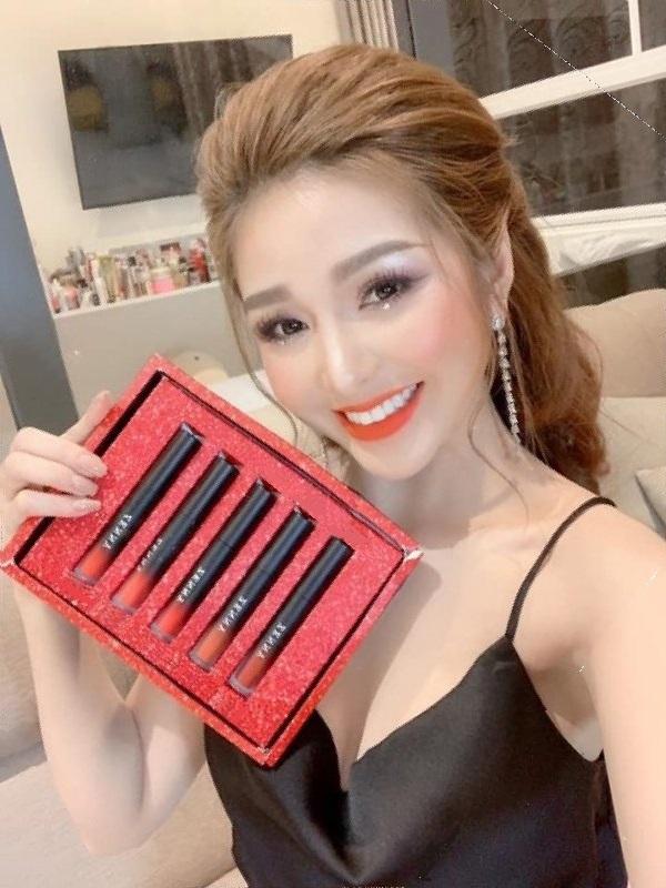 [MUA 1 TẶNG 4] Set 5 son Zenny siêu lỳ không lem trôi màu đẹp, hộp quà tặng xinh xỉu. Mua từ 2 set tặng Nước Hoa cực thơm xịn