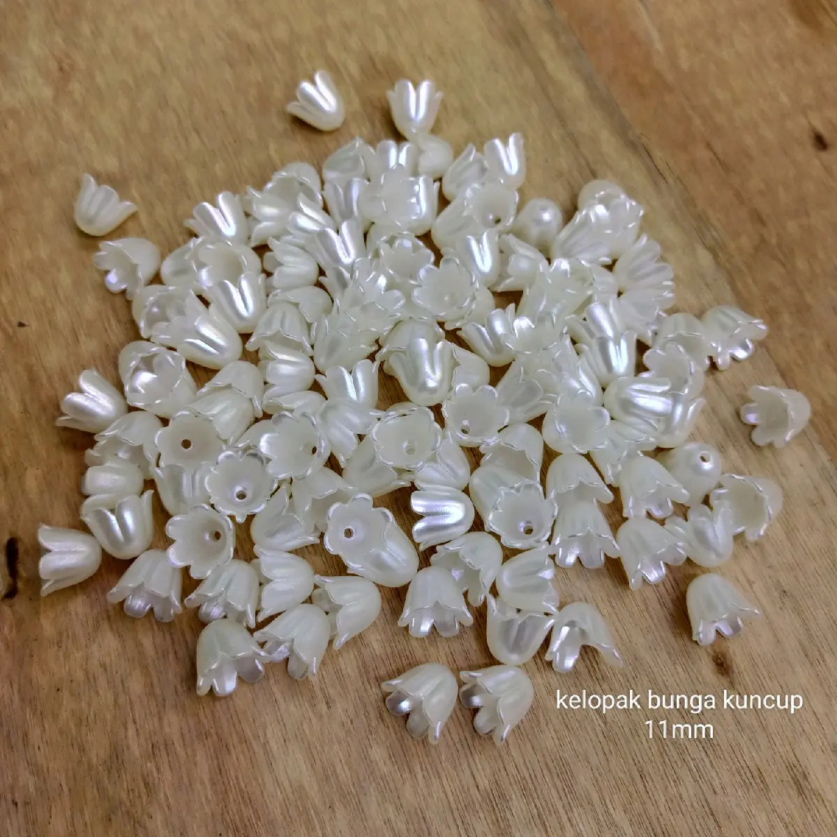 BAHAN/ Kelopak bunga putih mekar kuncup/ 25gr