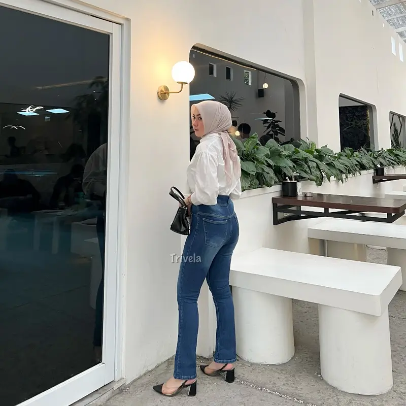 TRIVELA - CELANA JEANS SUPER JUMBO 27-42 MELAR ANTI NGATUNG / MELLISA CUTBRAY 1