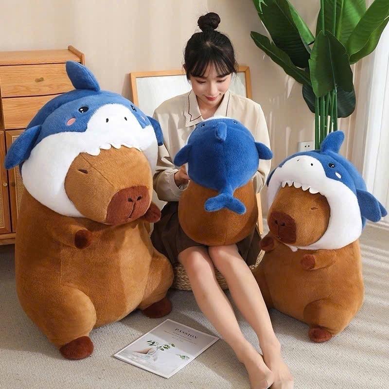 Gấu bông capybara mũ cá mập size 100 cm siêu êm siêu dễ thương chuẩn h ccc Thú Bông Thú Nhồi Bông