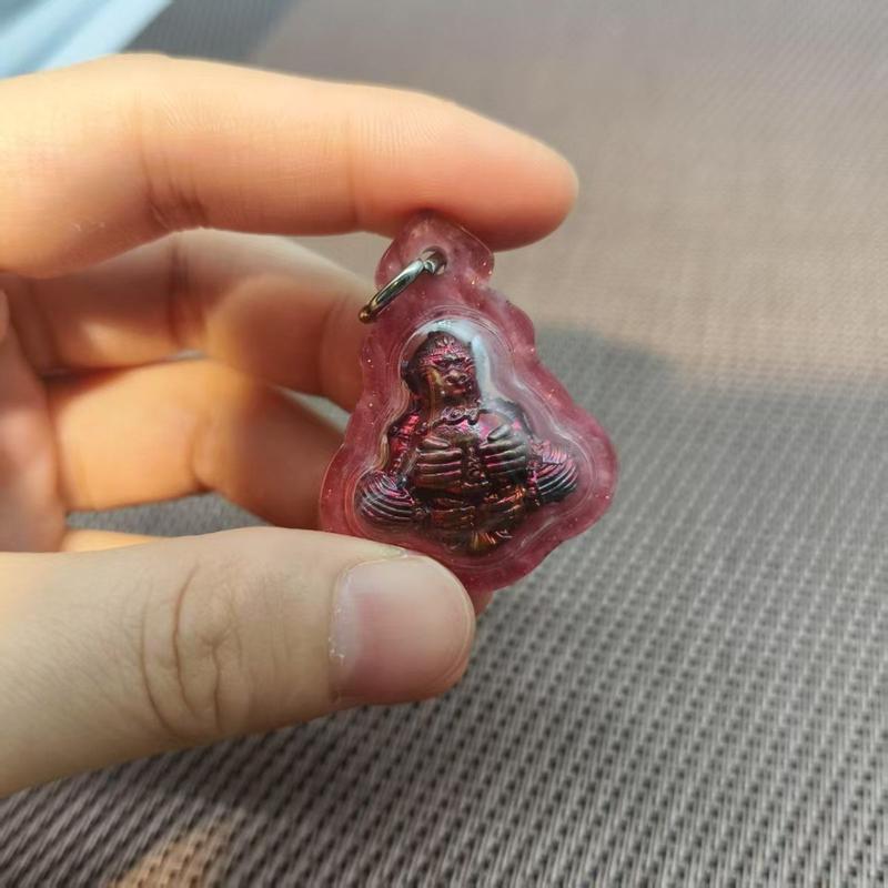 Product Introduction of Thai Pendant Authentic Hanuman Holding Candy Full Scriptures Explosion Color Waterproof Case 38*29 mm 6