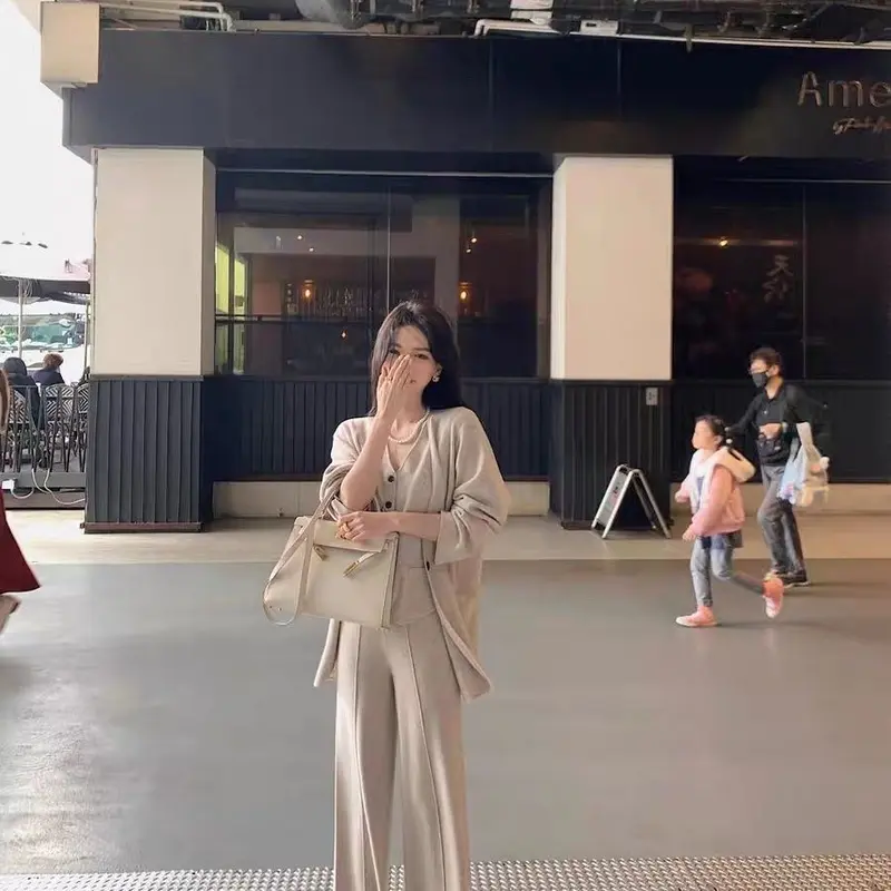 Bộ Đồ Thời Trang Nữ, Thanh Lịch, Bộ Đồ Ba Mảnh, Mùa Thu Và Mùa Đông Của Phụ Nữ, Hàng Mới Về, Dáng Rộng Vừa Vặn, Có Thể Mặc Ngoài Trời, Phong Cách Ins, Áo Vest, Quần Ống Rộng, Thời Trang 3