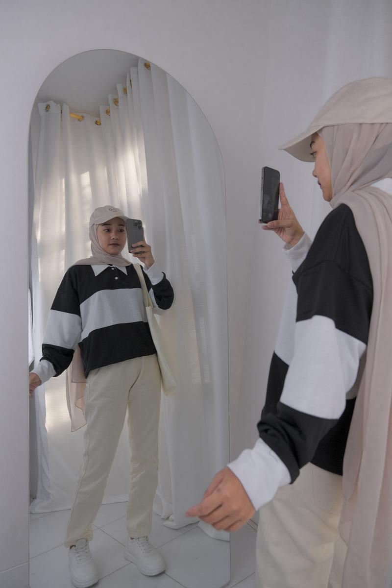 Product Introduction of SALMA Atasan Tshirt  Kaos Polo Crop Babyterry Panjang Wanita 2
