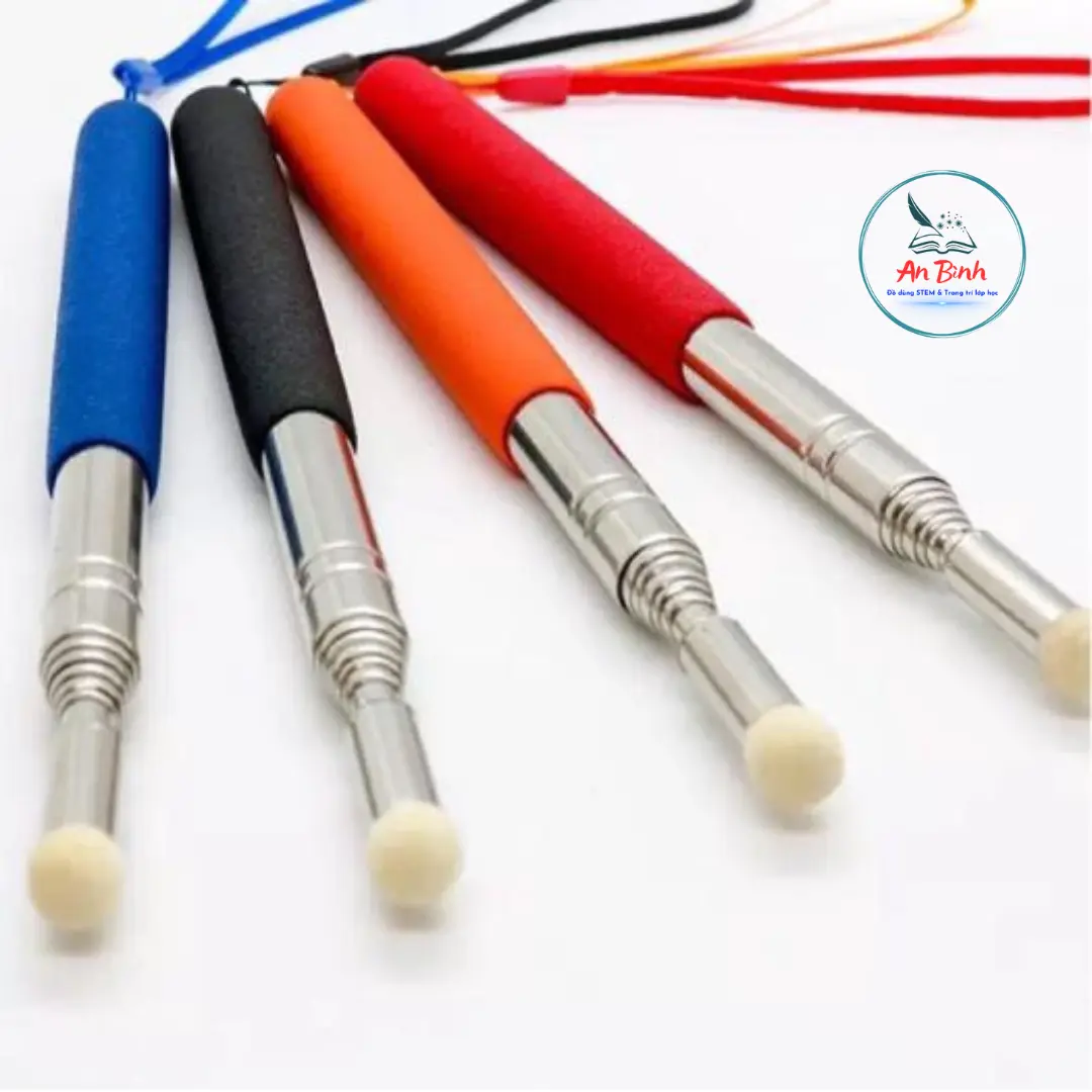 Que chỉ bảng cho giáo viên, đầu bọc nỉ, có dây đeo,  kéo dài 1m