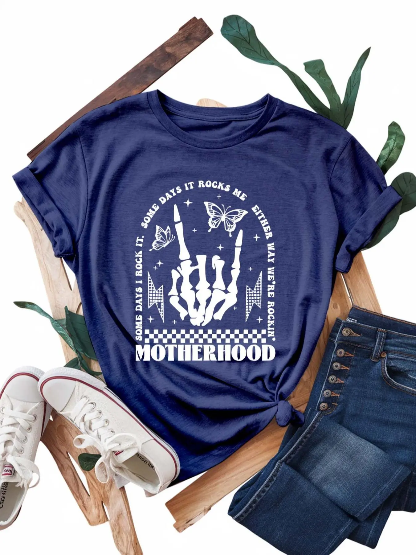 Women's Vintage Rock Hand Gesture & Butterfly Print Round Neck Tee, Trendy Casual Short Sleeve T-shirt for Daily Wear, Ladies Summer Outfit, Top
