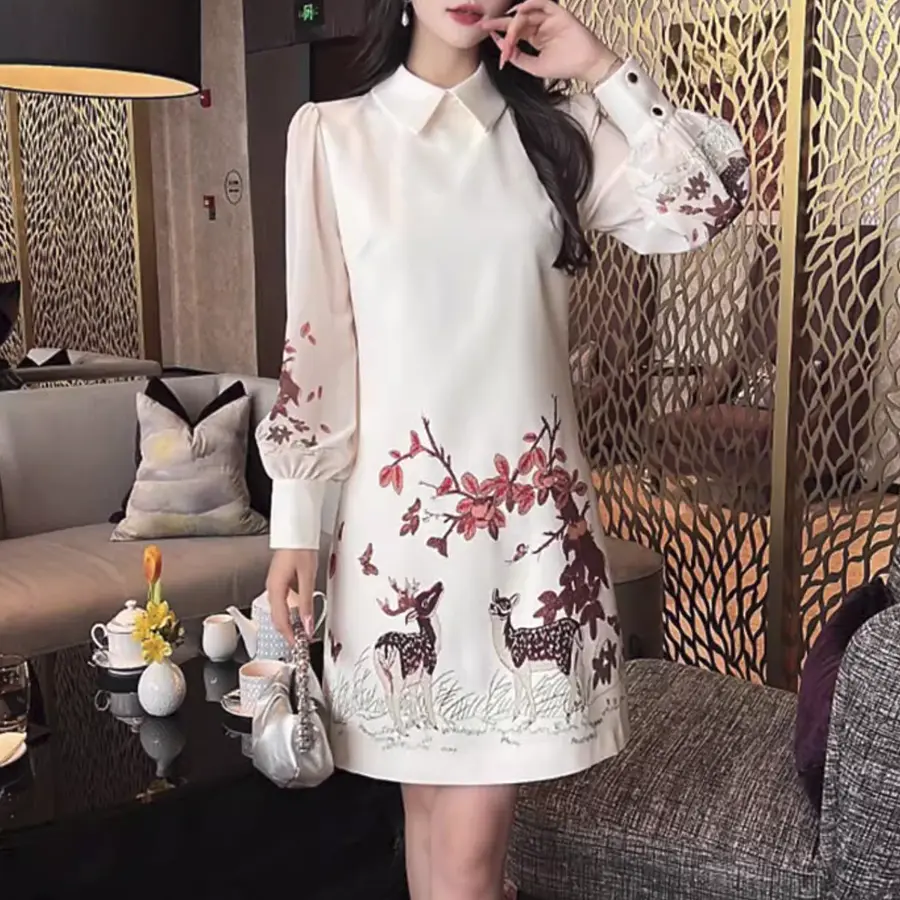 Đầm suông chữ A họa tiết tuần lộc phom che khuyết điểm Nữ Women Trắng Dress Nhung Màu Trắng