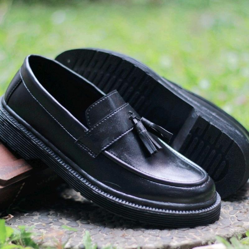 RUMBAI SEPATU LOAFERS PRIA KULIT PU SEPATU KERJA KANTORAN KONDANGAN TERBARU 0