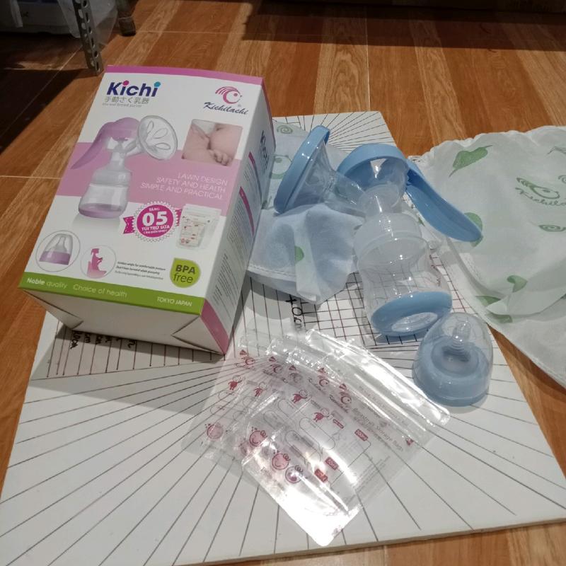 Máy hút sữa cầm tay Kichi tăng kèm 5 túi trữ sữa. 2