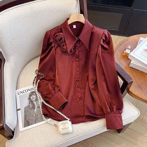 เสื้อเชิ้ต คอปก ดอกไม้ คอวี สำหรับผู้หญิง คอลเลคชั่นฤดูใบไม้ผลิและฤดูใบไม้ร่วงปี 2025 มาใหม่ แขนยาว สไตล์ฟอง เสื้อคาร์ดิแกนผ้าซาตินฝรั่งเศส