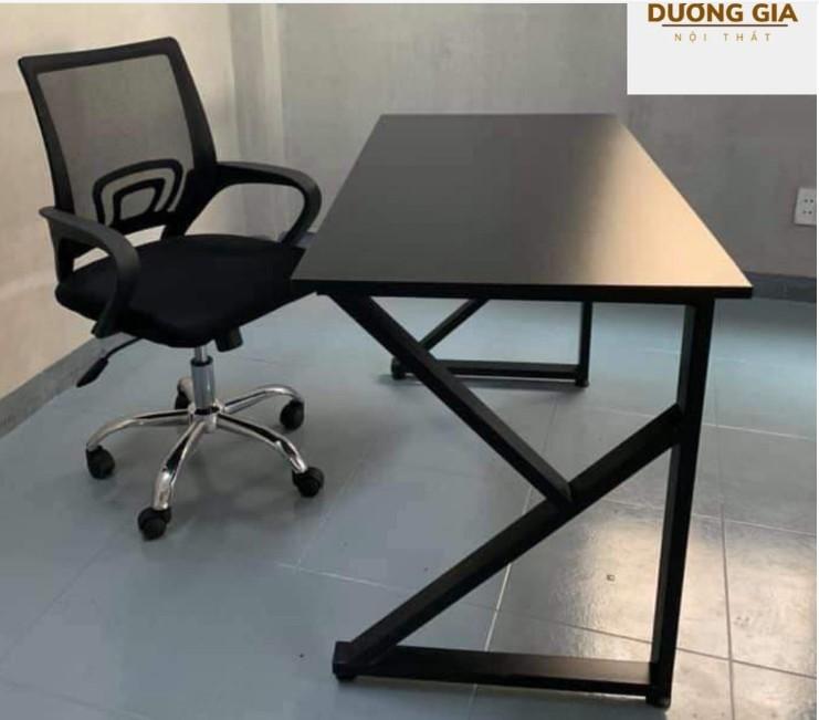 Trọn bộ bàn ghế  chân sắt chữ u,k,z kèm ghế xoay văn phòng, học tập giá tốt chưa từng thấy HÀNG LOẠI 1 bàn ghế  gaming