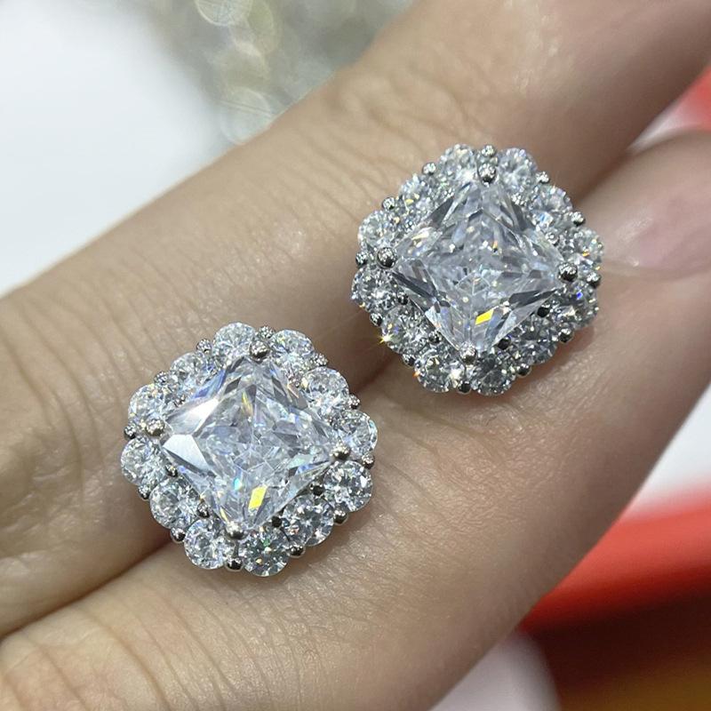 Product Introduction of Bông Tai Tinh Tế Hình Vuông 7 * 12mm Thời Trang sang trọng Giá Cả Phải Chăng Bông Tai Thanh Lịch Và Tinh Tế Cao Cấp 0