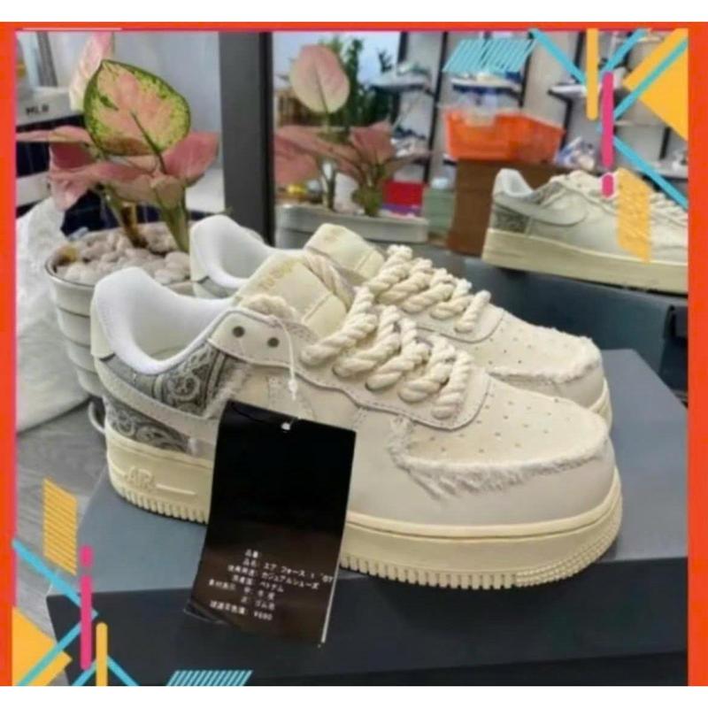 Product Introduction of Giày thể thao nam nữ AF1 hoạ tiết thổ cẩm đen trắng, sneaker trẻ trung phù hợp đi học đi chơi. 0