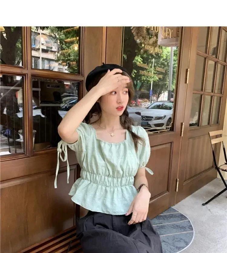 Product Introduction of Áo Phông Nữ, Cổ Vuông, Tay Phồng, Áo Ngắn, Thiết Kế Đẹp, Phong Cách Hàn Quốc Độc Đáo Thích Hợp Cho Mùa Hè, Áo Sơ Mi Búp Bê, Áo Sơ Mi ngắn Tay Nữ 30