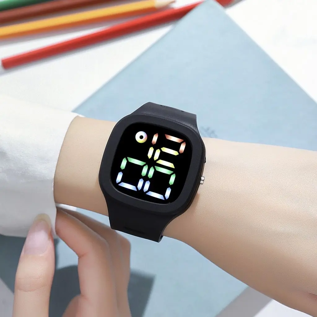 [BELI 1 JAM DIGITAL LED BONUS 2 JAM DIGITAL LED] Jam Tangan Rubber Wanita Digital LED Tampilan Besar Minimalis - Jam Tangan Tahan Air