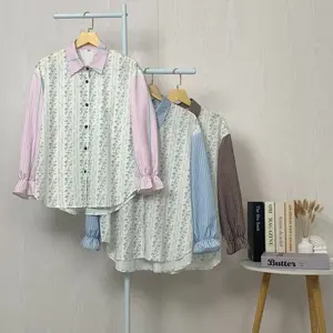 Asaya Kemeja kasual tambal sulam motif bunga bergaris