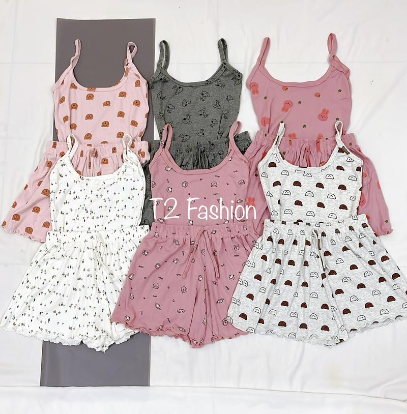 Product Introduction of Sét bộ đồ ngủ áo 2 dây và quần đùi họa tiết siu xinh chất Cotton co giãn T029 Nữ Nhung 16