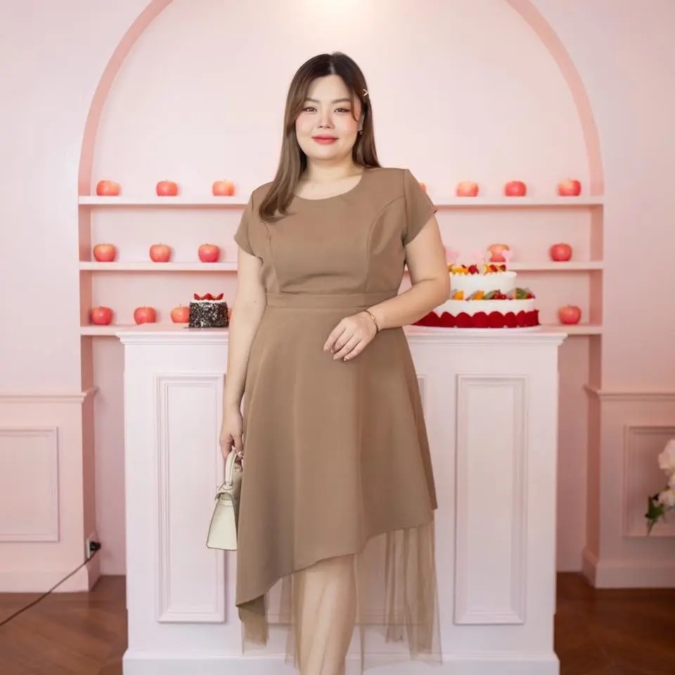 Nicole Dress เดรสรุ่นใหม่น่ารักมากๆ ชายกระโปรงเฉียงและมีผ้าตาข่ายแบบแยกชิ้นได้ฟรุ้งฟริ้งสุดๆไปเลย ผู้หญิง เสื้อผ้า