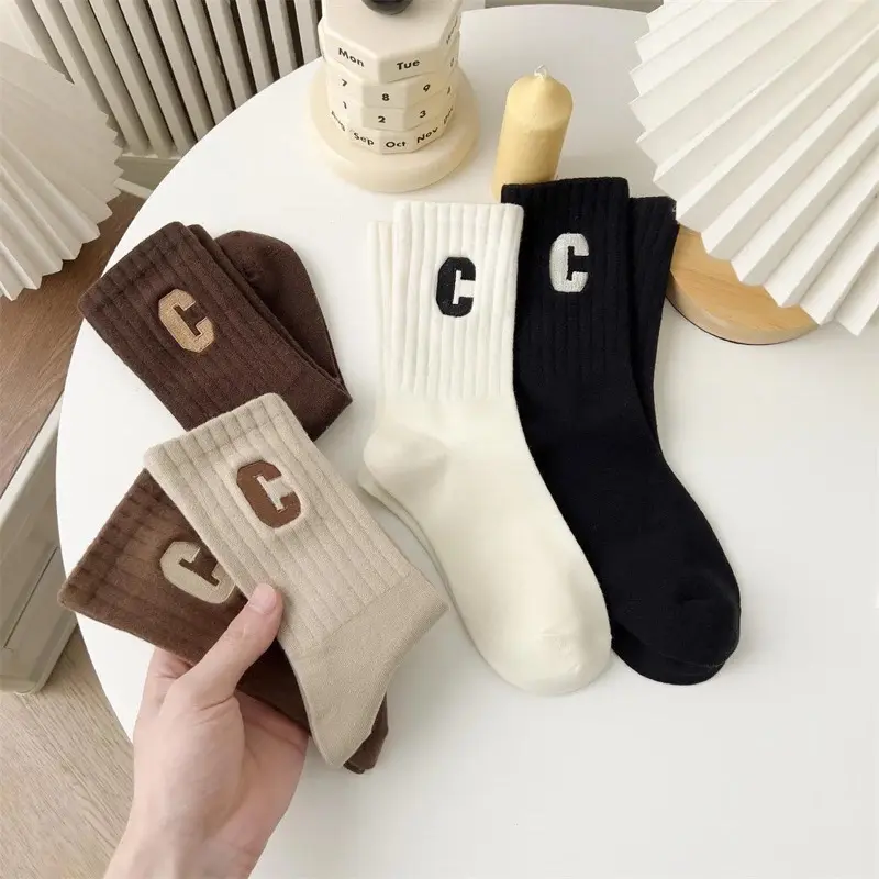 Set 10 Đôi Tất Cao Cổ Tông Nâu Họa Tiết Chữ C Cực Hot Phong Cách Hàn tt22 Menswear 1