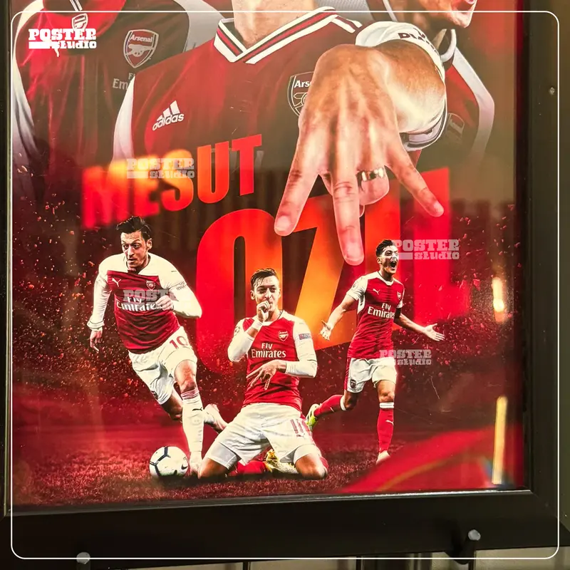 Khung ảnh poster Mesut Ozil gồm 2 kích thước để bàn A5 (18cm x 24cm), treo tường A4 (24cm x 35cm) Decor Decor Phòng 2