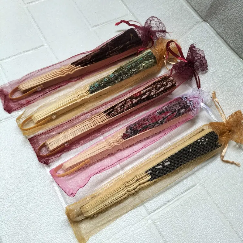Isi 50 Pcs Souvenir Pernikahan Kipas Batik Sedang Kemas Tile Cantik Bambu Kain 1
