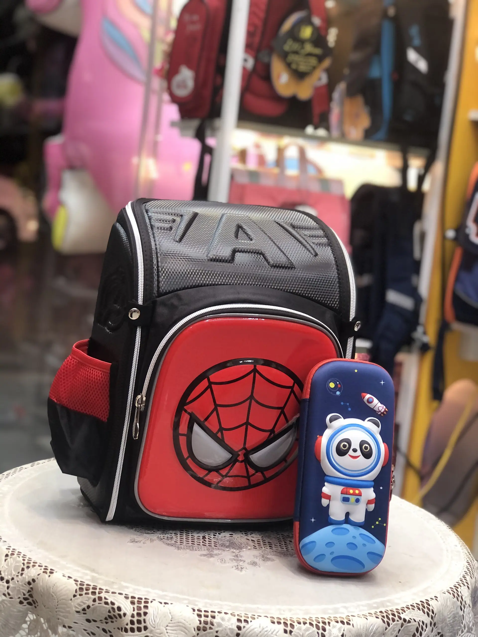 Balo chống gù nhện đỏ slc to