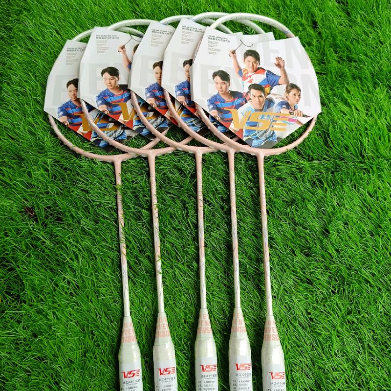 Vợt Cầu Lông VS THỎ NGỌC 920 Rabbit Hồng tặng căng free cước bg65titanium + 1 cuốn cán + túi đựng sport Cán Vợt Cacbon