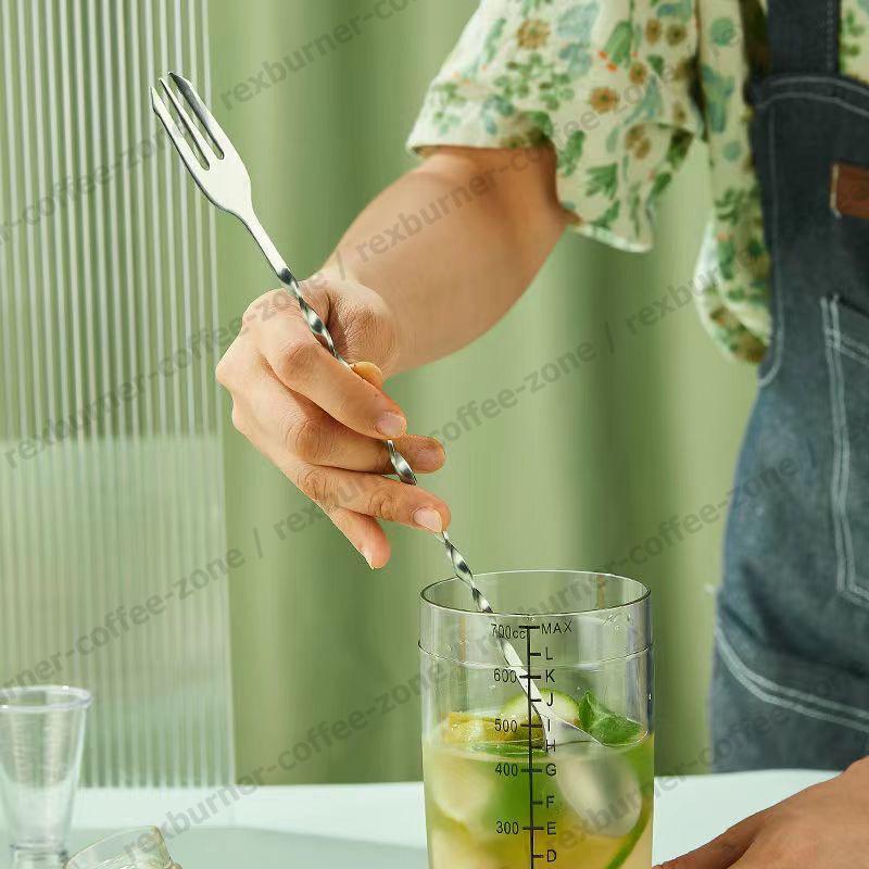 แก้วเชค ค็อกเทล ถ้วยพลาสติก เชคเกอร์ ชานม กระบอกเชค 300/500/700ml Cocktail Shaker Mixer Bottle 8