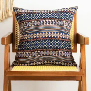 Gối tựa lưng, gối tựa sofa chất liệu thổ cẩm kích thước 45cm x 45cm.
