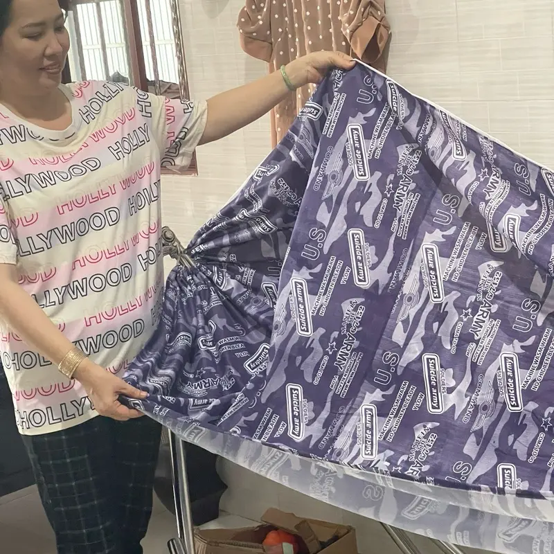 Vỏng  rằn  ri  nhiều  màu  sắt  ngang một  mét hai dài 2met đi kèm  5 mét dây 2
