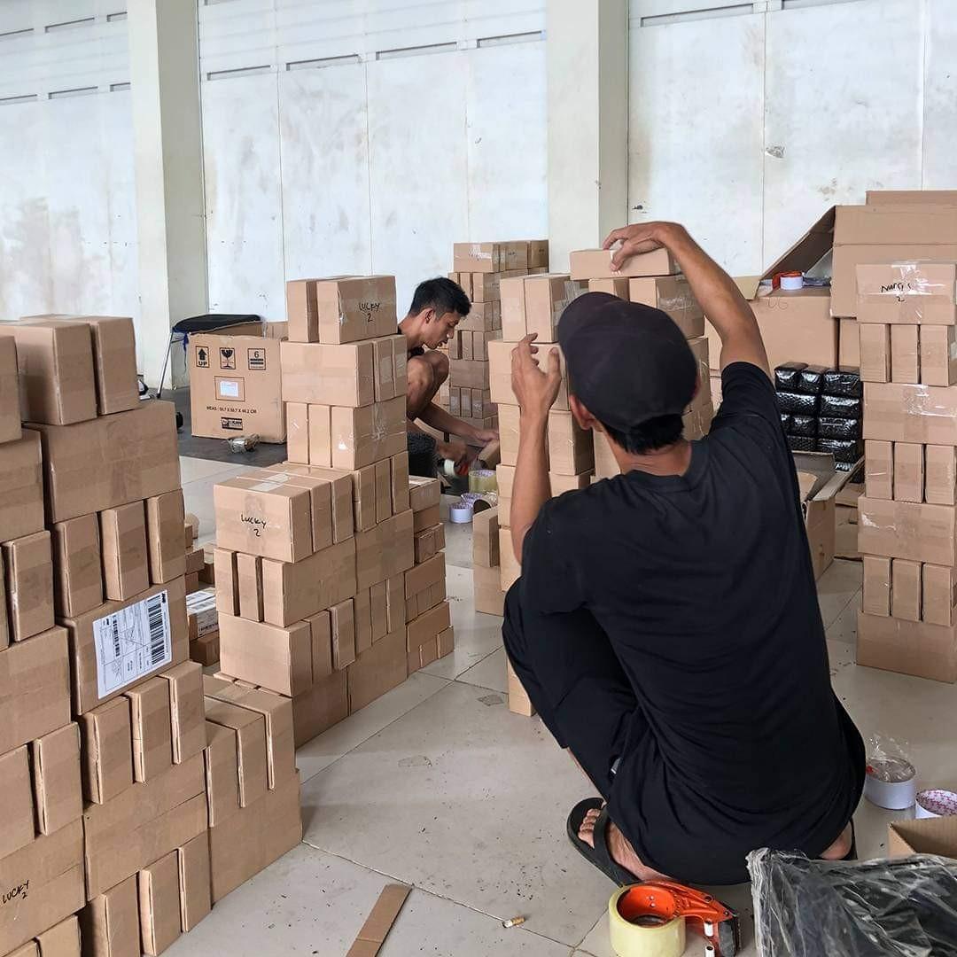 Jl Still by Jayaputra Parfumery / Perfume Unisex / Parfum Wanita / Parfum Pria / Parfum Tahan Lama edp