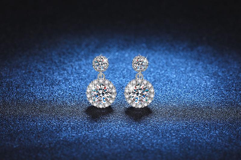 Product Introduction of S925 Sterling Silver Moissanite Earrings Simple Temperament round Bag Earrings D Color 1 Karat Moissanite Earrings 3