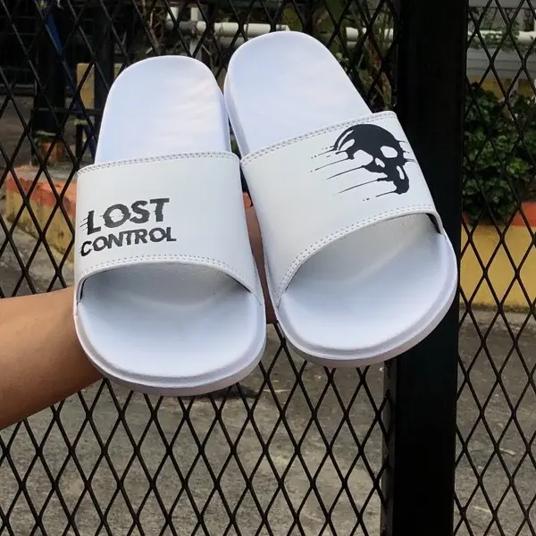 3 Warna Sandal Slop Venduti Stuff Lost Control Series Original 3