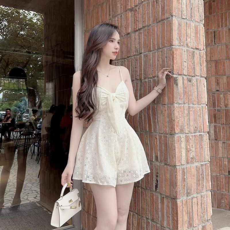 Product Introduction of Jumpsuits đùi thời trang nữ chất ren y mẫu 2 dây cột nơ nút bọc 3 màu Women 2