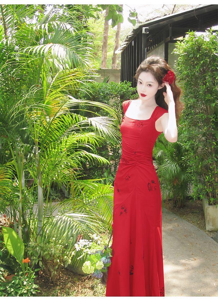 Product Introduction of Váy Hai Dây Vest Cổ Vuông Màu Đỏ Pháp, Đĩa Xanh Ăn, Chiang Mai Hoa Hồng Đỏ, Váy Tiệc Trà Đuôi Cá, Váy Đi Kỳ Nghỉ Cho Nữ, Năm 2025 Dress Women 10