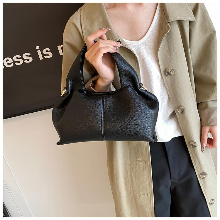 Product Introduction of New Cloud Bag Korean Style Fashion Litchi Grain Soft Leather Shoulder Bag Fashion Women's Handbag 6