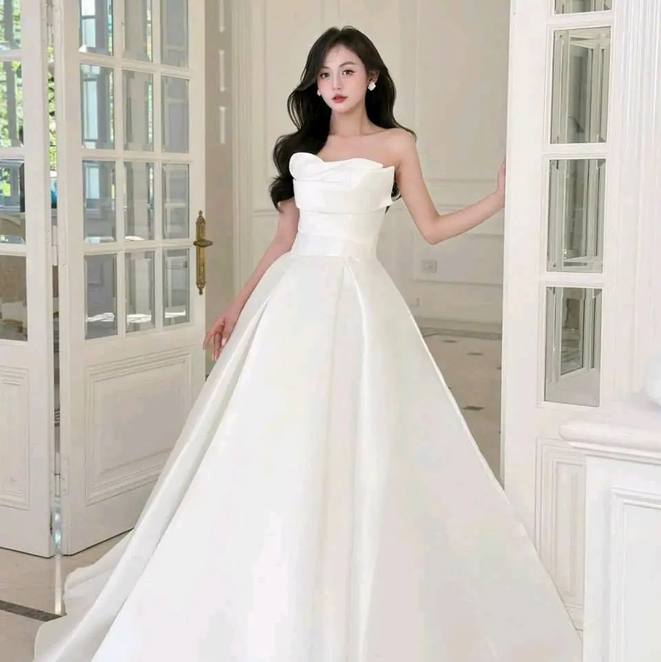 Bán từ 5xx, thuê 3xx (COD toàn quốc) Bên e chuyên váy đi bàn cô dâu / (nhận may váy lễ + áo dài theo số đo)  tham khảo giúp bên e nhé ạ!!! ️