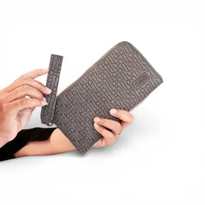 Berliano Leather Pouch Klasik  - Pouch Wanita Dompet Wanita  Kulit Sapi Asli Motif Batik Indonesia