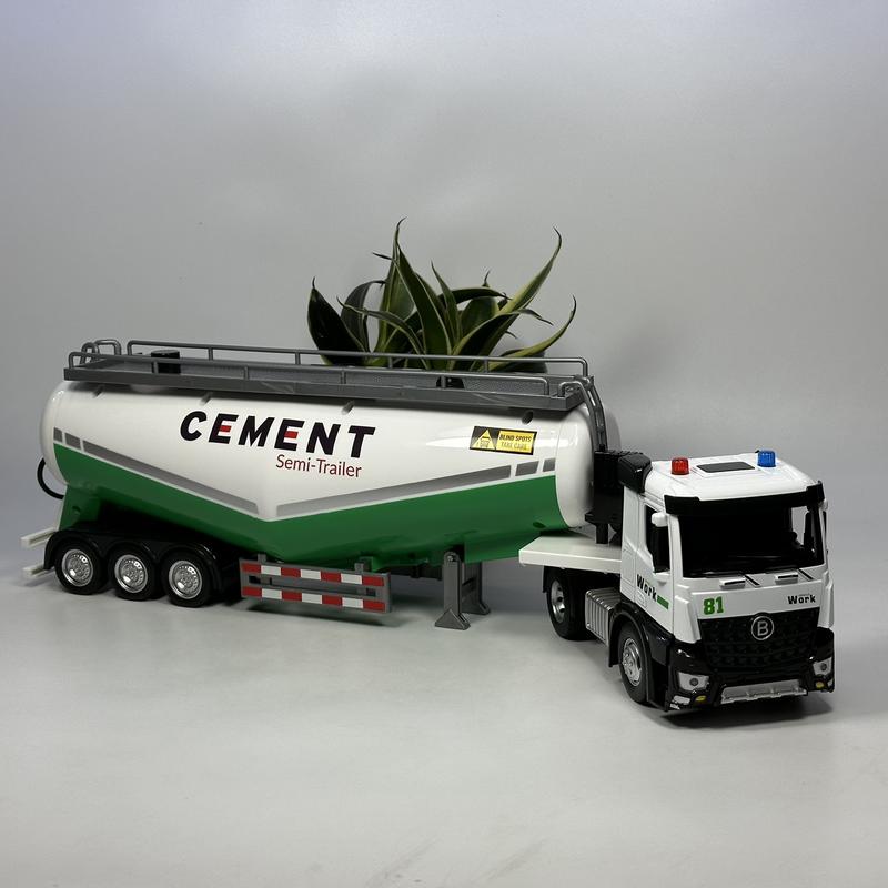 Mô hình xe đầu kéo bồn xitéc chở ximăng tỷ lệ 1:18 có Cabin bằng kim loại có đèn và âm thanh động cơ Tặng biển số VIP