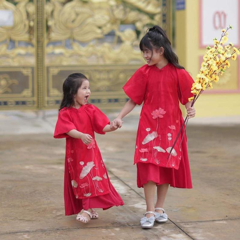  Áo dài liền thân dáng váy SEN cho bé gái size đại 14-45kg 