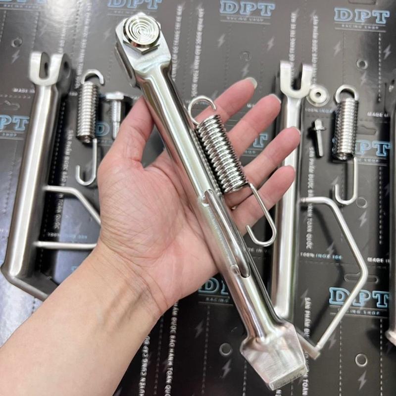 Chân chống nghiêng kèm ốc + lò xo  chuẩn inox 304 gắn cho các dòng xe Honda Yamaha (Ex, Wave Dream, Fuled,Winner..)