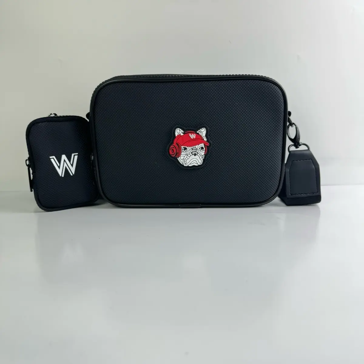 Túi Đeo Chéo Life Work Chất Liệu Da Si Logo Đỏ Size 22*14*7cm tuideo cheonam Bag