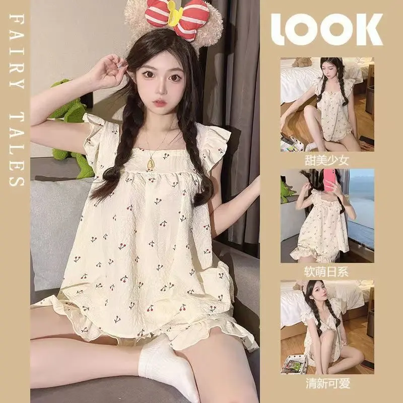 Bộ Đồ Ngủ Mùa Hè Cho Nữ, Phong Cách Ngọt Ngào Với Tay Áo Rung Nhỏ Bộ Dây Đeo Áo Vest, Phong Cách Ins, Dễ Thương Và Tươi Mới, Thích Hợp Cho Nữ Nhỏ Đồ Mặc Ở Nhà, Được Thu Thập Bởi 3652 Người 3