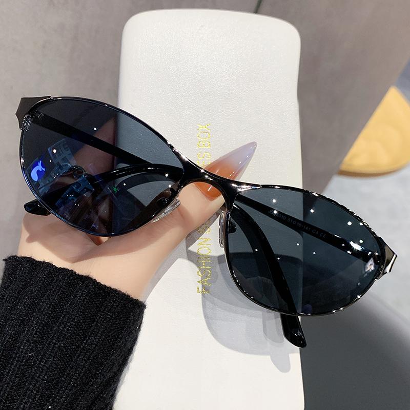 Retro Cat Eye Sunglasses Metal Frame UV400 Protection Y2K Style Y2K Retro Cat Eye Sunglasses Women Men Oval Frame Metal  main image 3