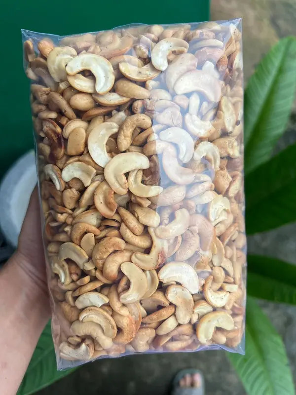 KACANG METE BELAH 2 MATANG GORENG 0