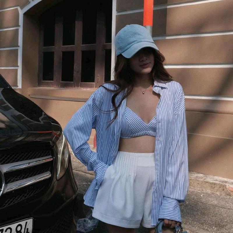[Hình thật trải sàn]Set nữ 3 món áo sơmi xanh kẻ sọc tay dài mix bra kèm quần short xếp li đi chơi, đi biển V158 7