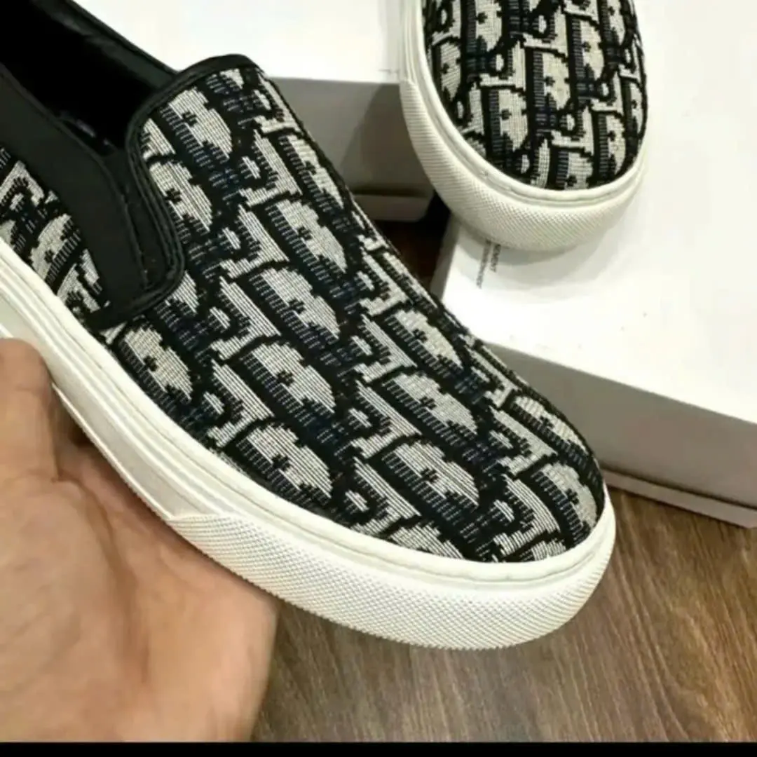 Giầy lười    nam nữ Đủ  size 36-43.họa tiết chữ D sang chảnh