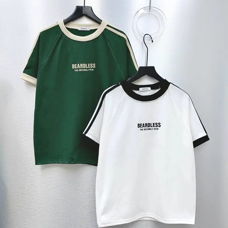 Áo Babytee form vừa 35-55kg Thêu chữ "BEARDLESS" phối sọc Tay Menswear Cổ Tròn 1